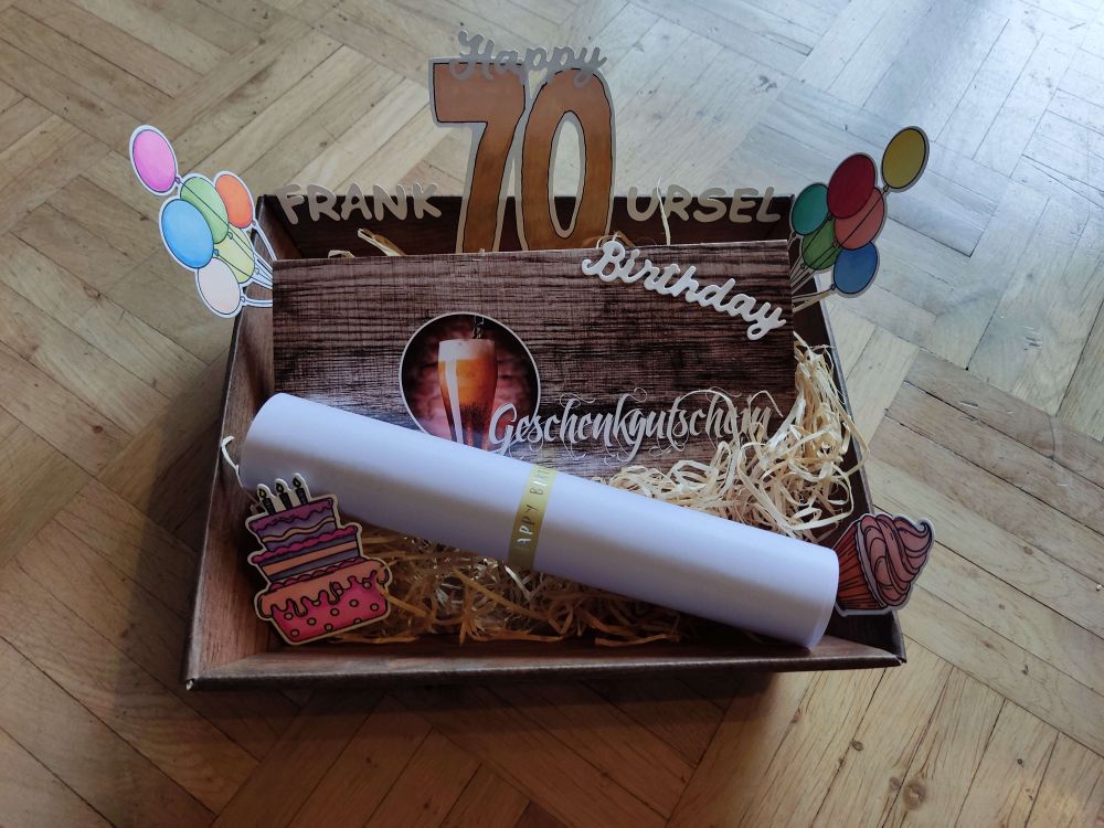 Geburtstagsgeschenk zum 70. für 2, "Gutscheine": gestempelt, gestanzt, coloriert.