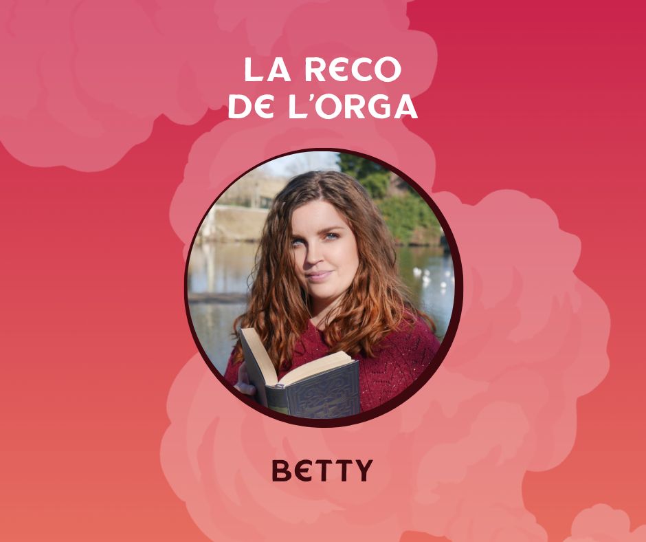 Sur un fond rose et orange, le texte blanc "La reco de l'orga". En bas le texte noir "Alex" surmonté de son portrait. 
