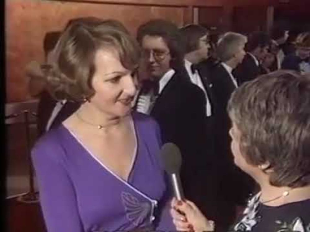 Penelope Keith reveals JFK Assassination plan. 04.11.63