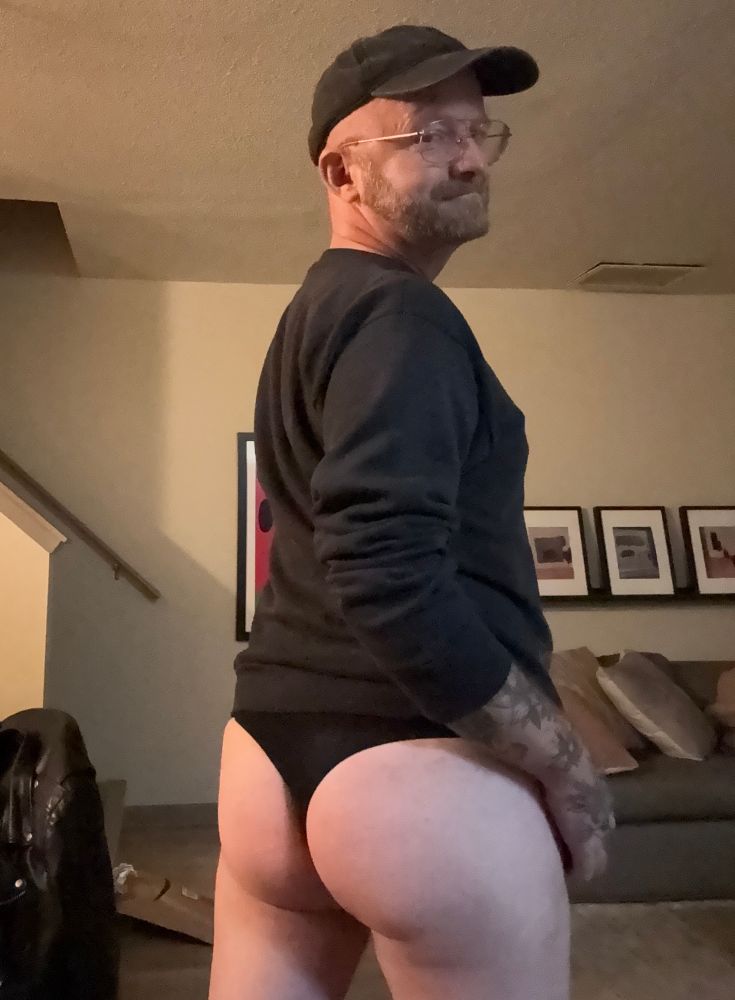 backside of the thong photo 