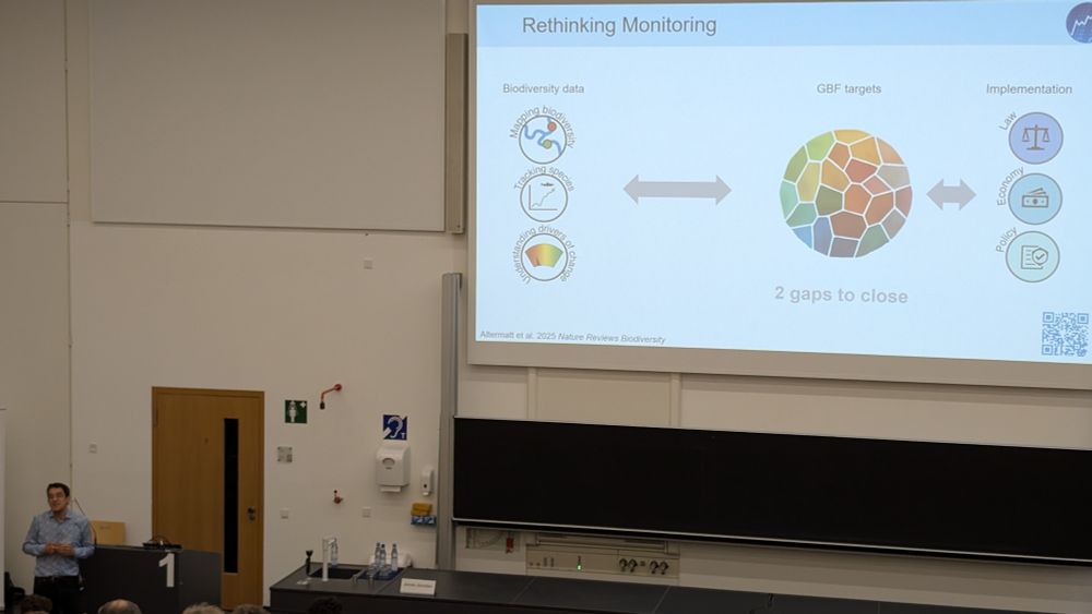 Florian Altermatt and a slide with his proposed pipeline.