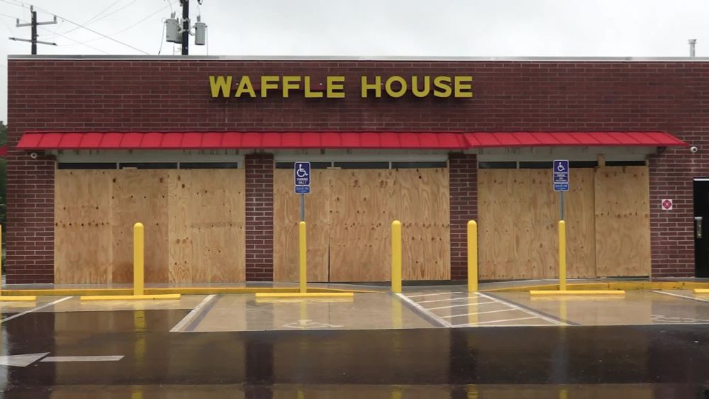 How Big Is Hurricane Helene? Waffle House Closed - Videos from The Weather Channel