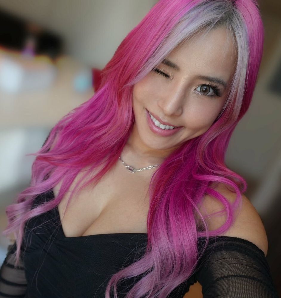 mina shirakawa from her ig