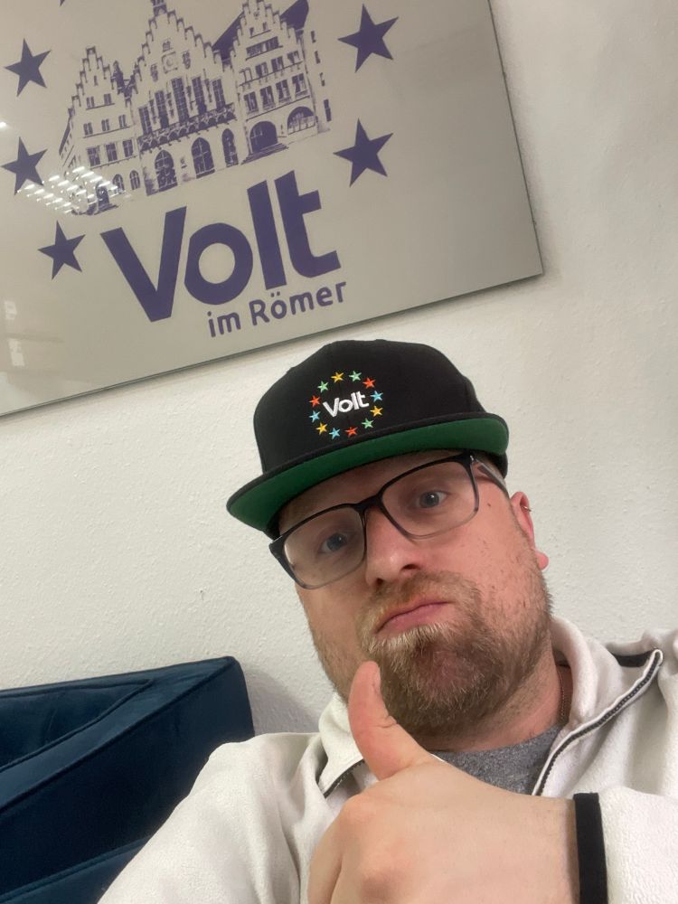 Selfie bei Volt im Römer. 