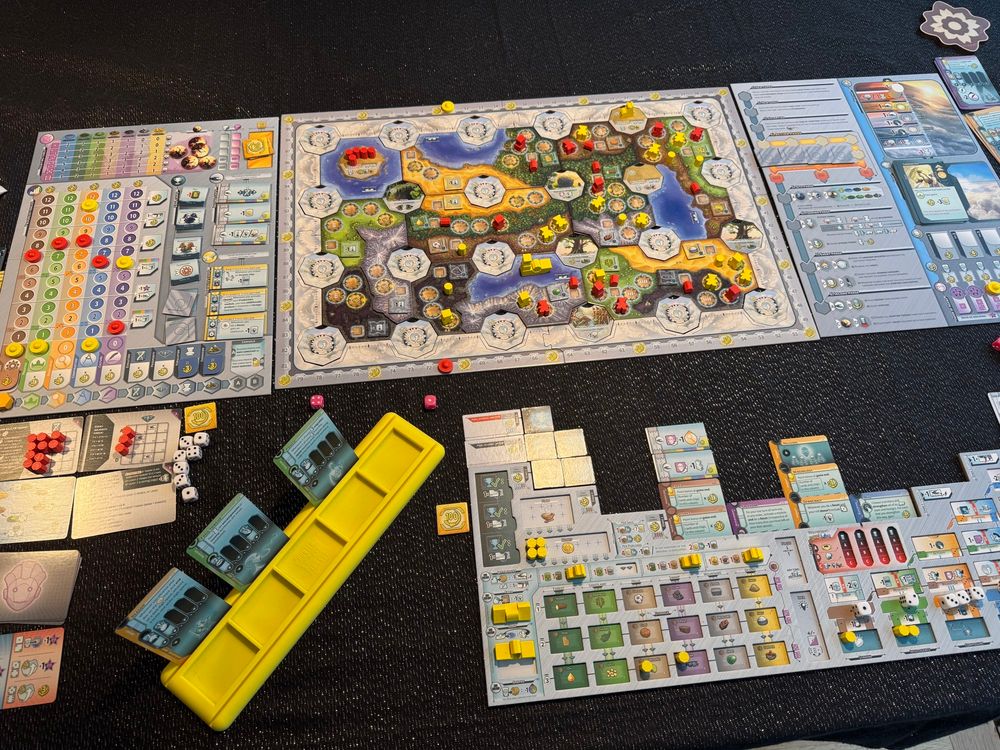 Overview of the table at end of game. 