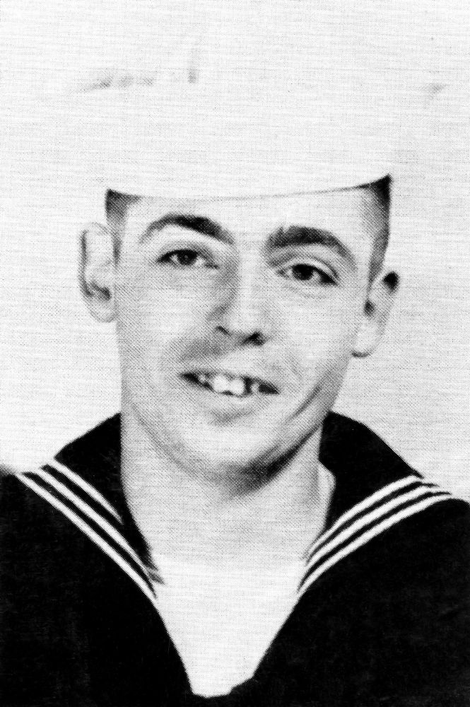 Photo of Thomas Pynchon in sailor suit