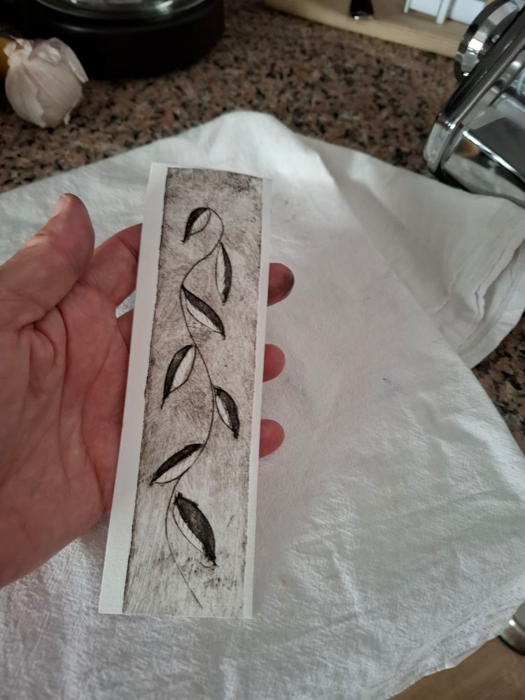 Finished tetrapack print of vines w leaves