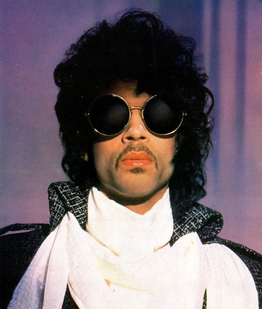 Prince gazes into the future on the sleeve of the “When Doves Cry”/“17 Days” single; photo by Larry Williams, © Warner Bros.