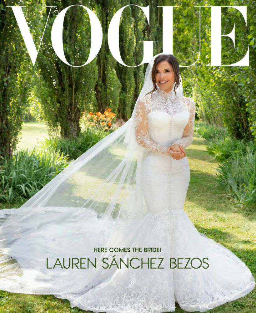 Vogue cover with Lauren Sanchez on tbe cover, in her wedding dress. Not to be unkind, but it's a fashion nightmare. 