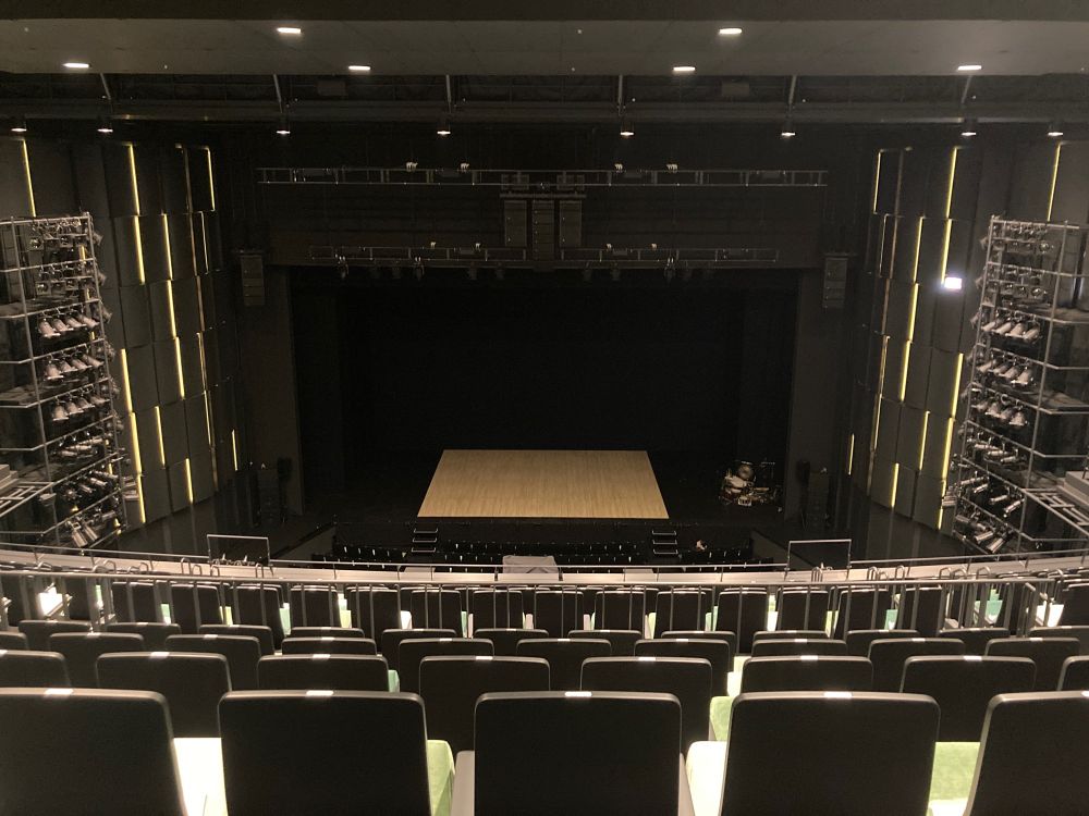 2階最後列(2K列センター)