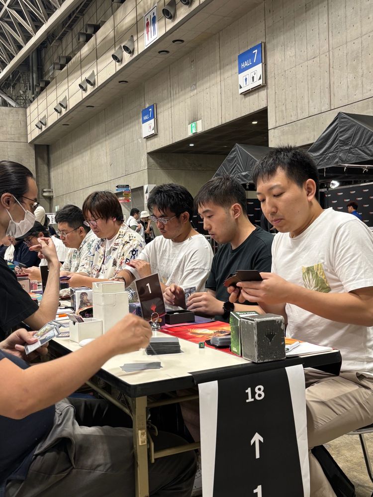 Ken Yukuhiro plays at the top tables