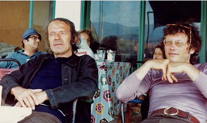 picture of Deleuze and Guattari on a terrace