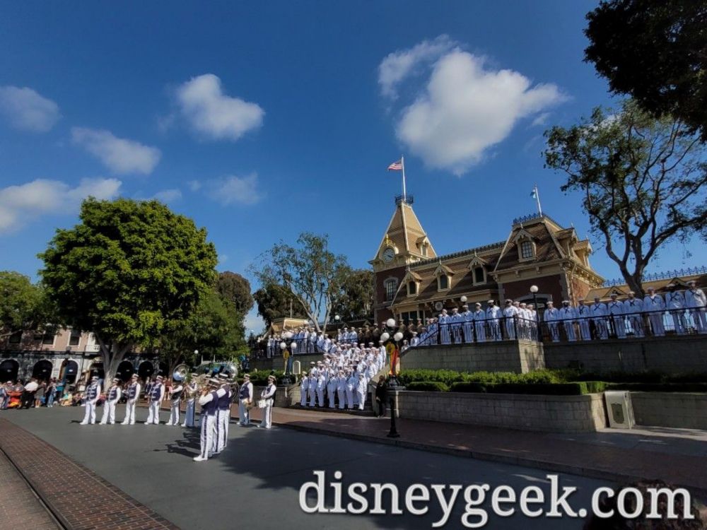 Pictures & Video: Special Disneyland Flag Retreat for Memorial Day - The Geek's Blog @ disneygeek.com