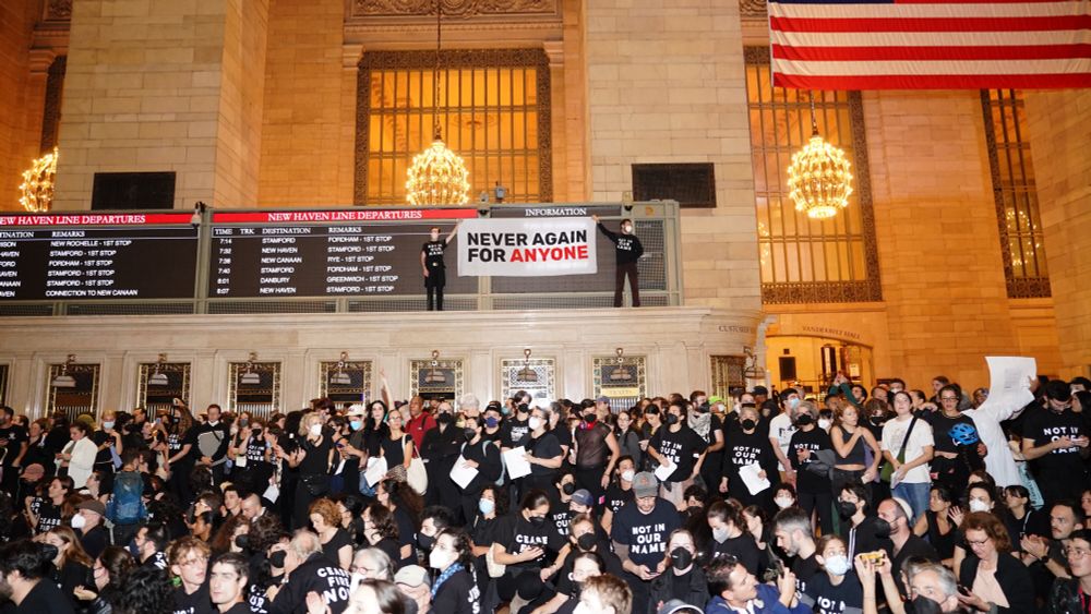 Protesters Overrun Grand Central Terminal