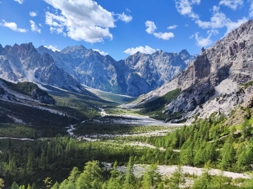 Beautiful Alpine landscape, photo by Fabienne Maihoff