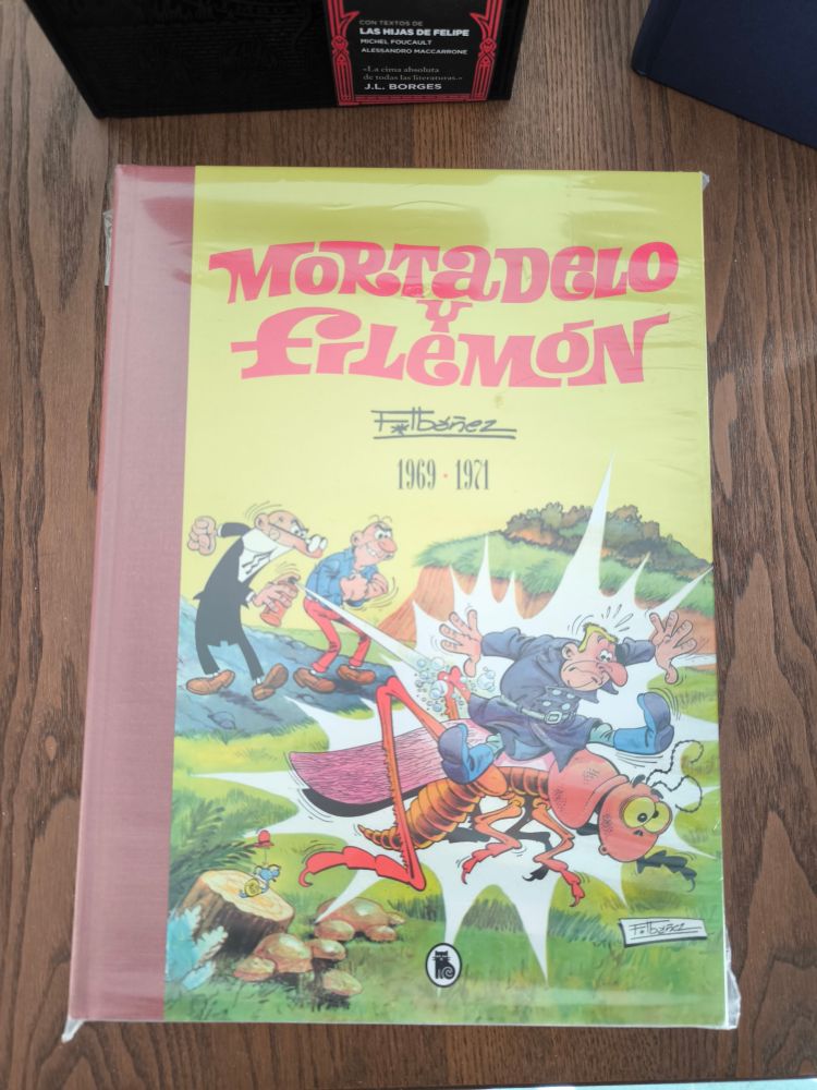 Portada de Mortadelo y Filemón 1969 a 1971 de Francisco Ibañez. Contiene las cinco historias largas y alguna corta publicada entre esos años.