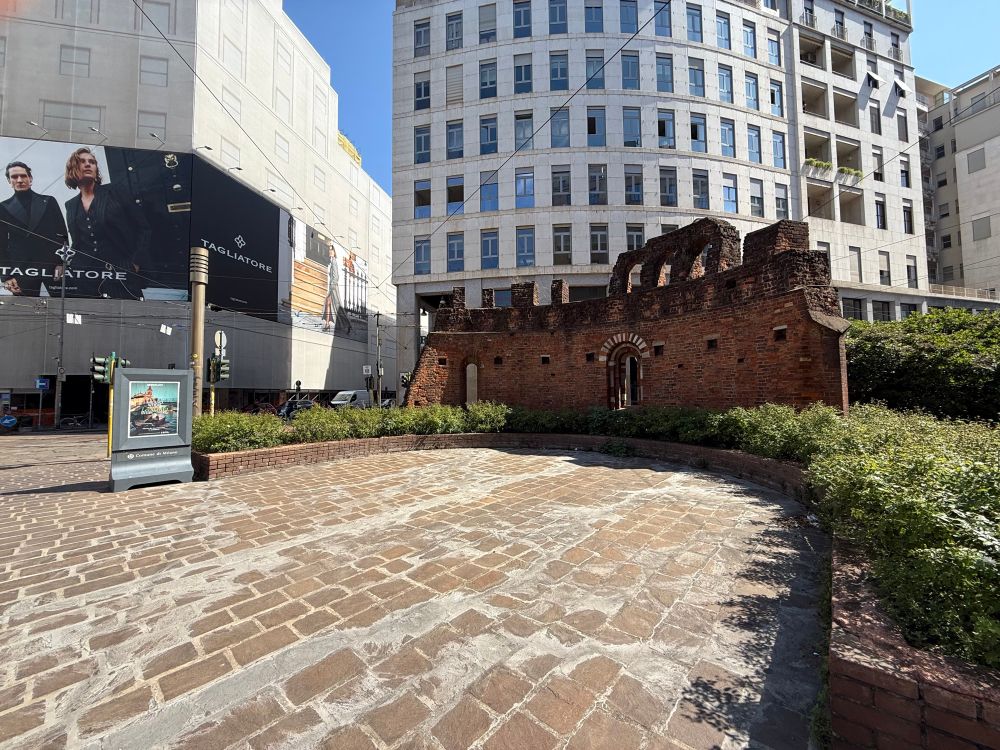 Photo of San Giovanni in Conca in Milan.