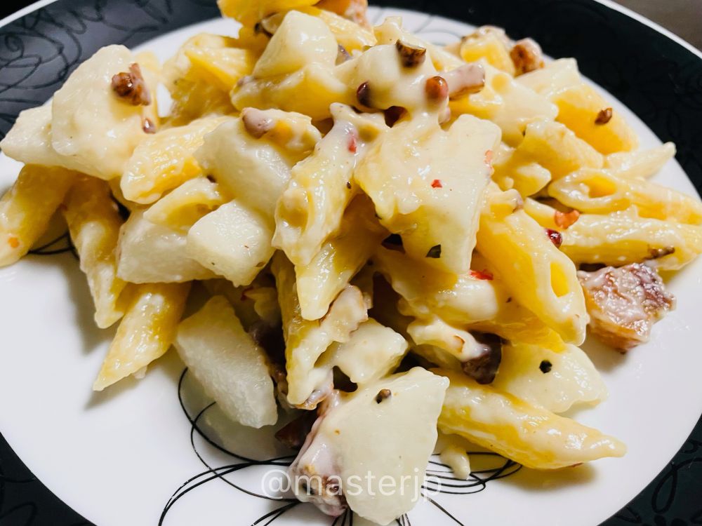 梨とパンチェッタ、胡桃のパスタ Pasta con pere, pancetta e noci