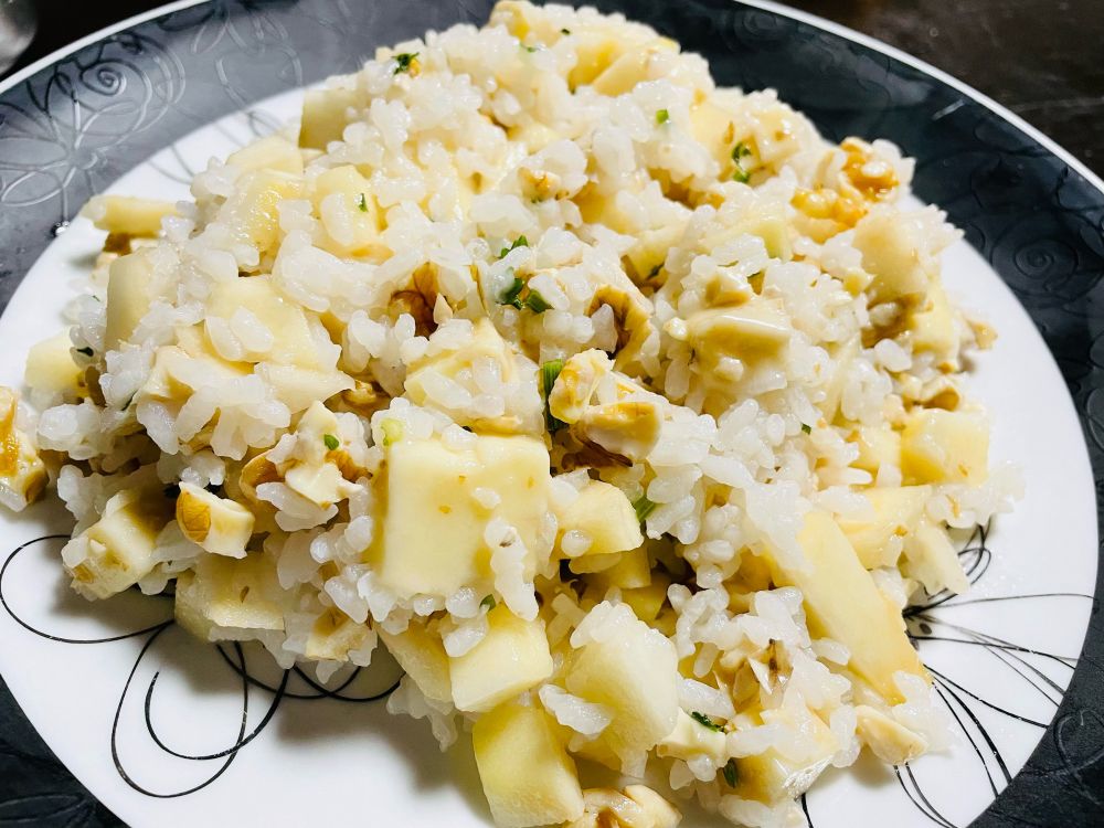 新着入荷の通販 林檎と胡桃・チーズのライスサラダ 🍽️僕の料理を食べますか？ – レトルトおかず