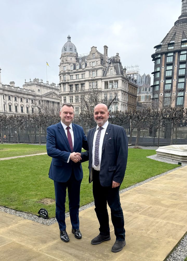 Very constructive meeting with Nick Thomas-Symonds, Cabinet Officer Minister with responsibility for EU relations & Paymaster General. Nick is a good friend to Guernsey & has visited regularly since his youth