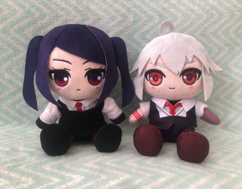 Plushies of Jill Stingray and Dana Zane from VA-11 HALL-A