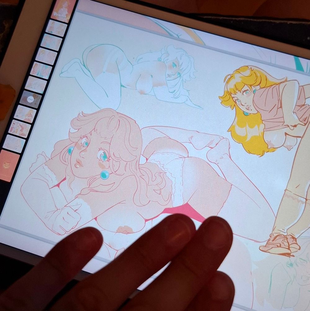 Zoom on three erotic illustrations of Peach