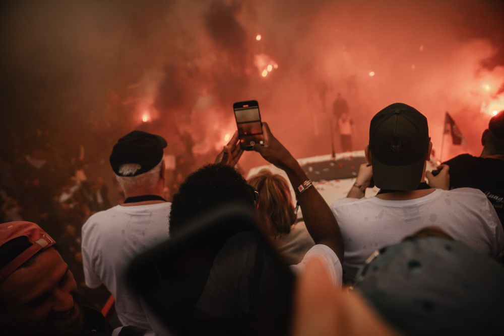 Pyro vom Wagen aus fotografiert