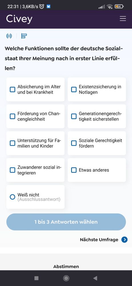 Ein Umfrageformular von civey. man hat unter anderem die Wahl, ob einem die Förderung von Chancengleichheit oder soziale Gerechtigkeit mehr Wert ist. 

Und Hilfe ich will das nicht alles abtippen und würde den alt-text gerne besser machen.