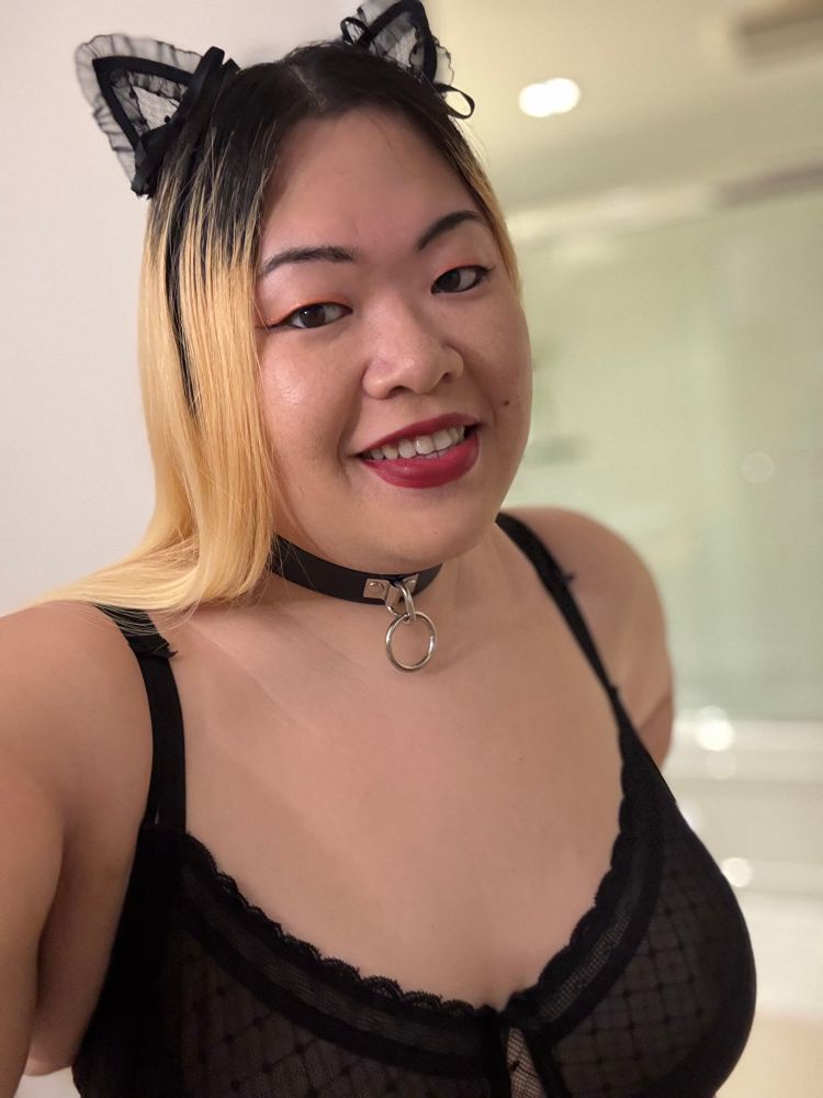 ayla in a sheer patterned black bra, collar, and cat ears

not seen: a glass tail plug