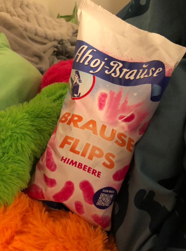 „Brauseflips“ von Ahoj-Brause. Pinker Puffreis mit Himbeergeschmack