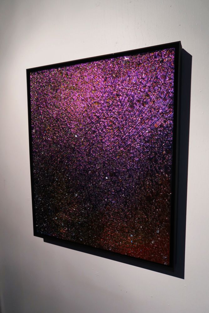 Color shifting glass painting. 🫣