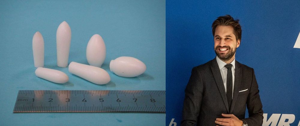 blaque récurrente : je compare souvent l'allure des startuper type à des suppositoire (air guindé, épaules surmusclées en salle de sport, épaulettes de fringues marqueur de classe, allure pseudo dominante) 
voici le pire du belge, notre premier ministre élu par des boomers racistes de plus de 80piges qui regrettent le congo de léopold. georges louis trum... heu bouchez 