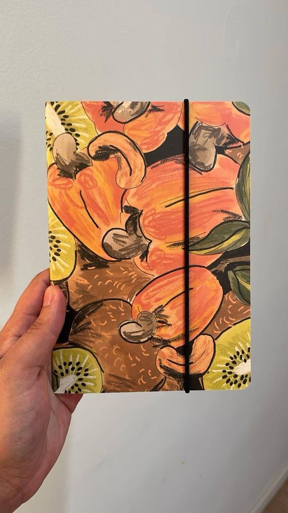 caderno kiwi e caju