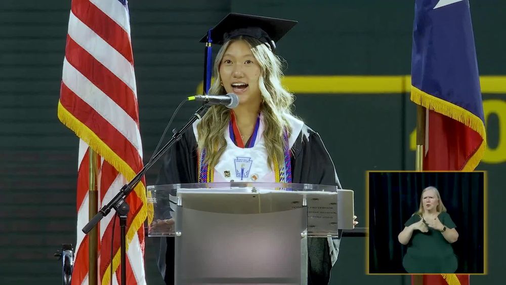 Martin High School class of 2025 celebrates growth and support at graduation ceremony