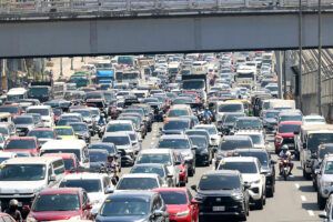 Traffic-vehicles-road-300x200.jpg?ssl=1