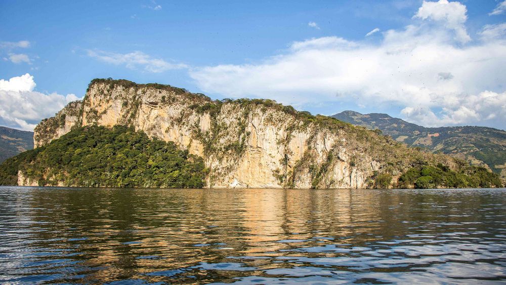 Less grand, more green - © ADDICTIVE STOCK / pocstock