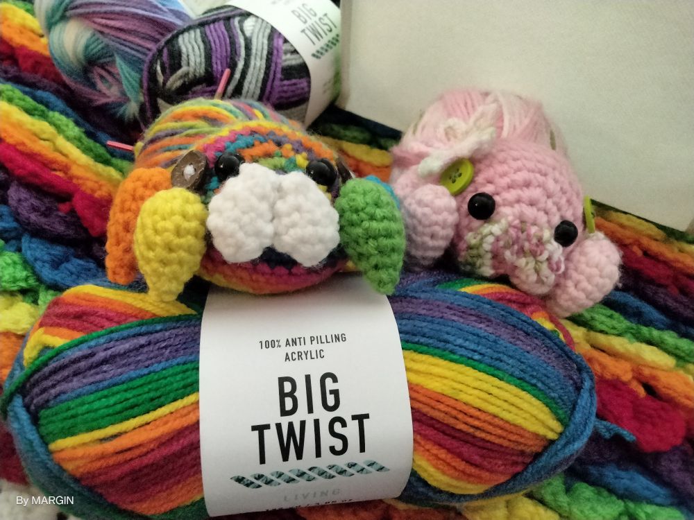 Rainbow Arachknit and spring Arachknit 