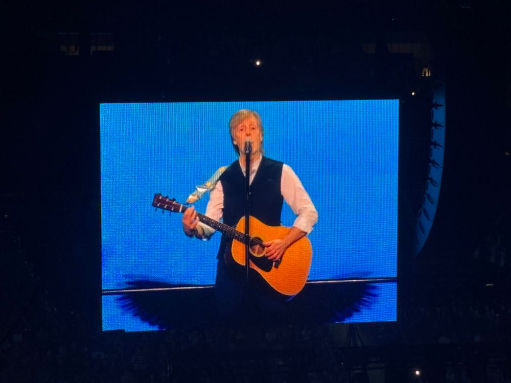 Paul McCartney performing “Blackbird” at BOK Center in Tulsa, 10/22/2025.