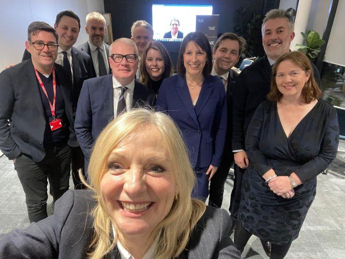 Image of Steve Rotheram alongside the Chancellor Rachel Reeves and other Metro Mayors