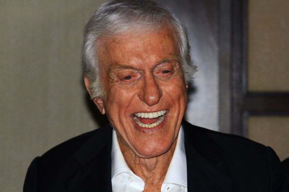 Did Dick Van Dyke Say 'We Have to Stop a Man Who Wants to Be the Dictator'?