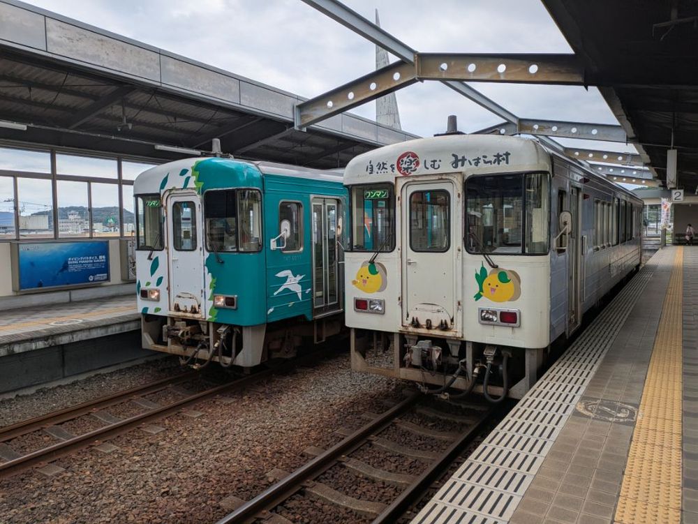 土佐くろしお鉄道宿毛駅に到着