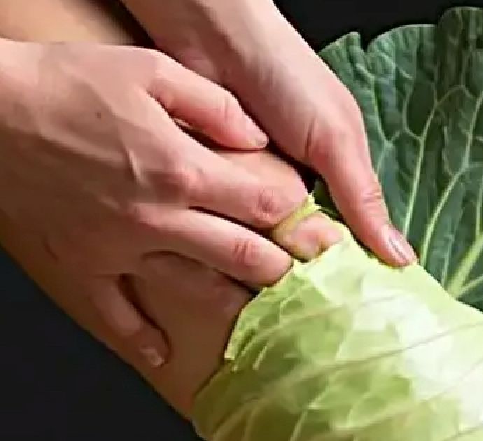 cronenberg fingers fusing into the leg