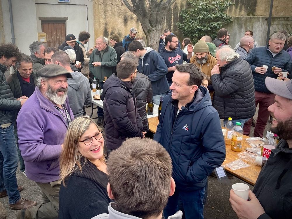 à l'écoute des éleveurs de l'Aude rassemblés à Couiza