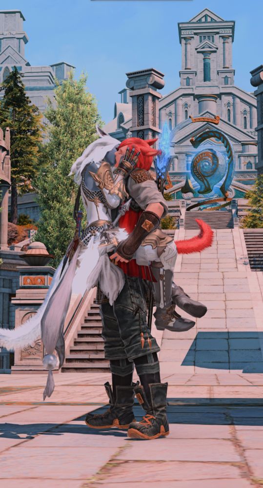 Val and G'raha kissing deeply, as he holds her up