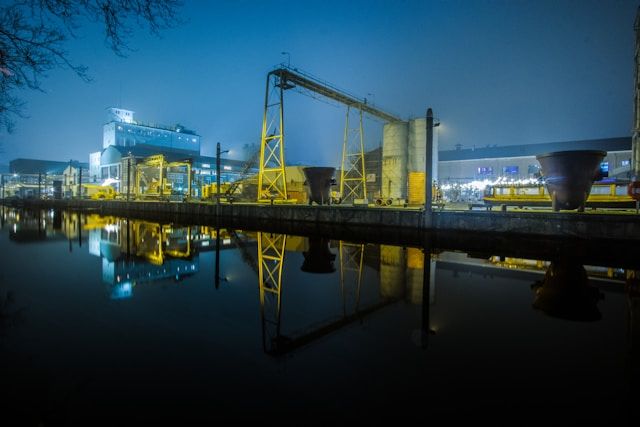 Foto van de Noordkade in Veghel door Joran Quinten via Unsplash
