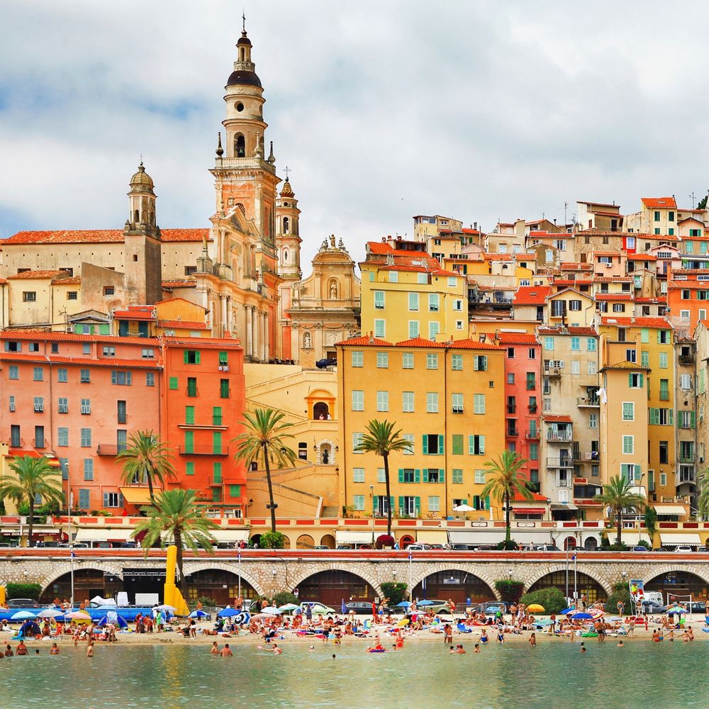 Photo of Menton, a town on the border between France and Italy © Adobe Stock, Freesurf 