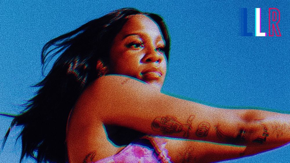 YouTube Thumbnail featuring the singer Rachel Chinouriri against a bright blue background with blur and distorted filters applied