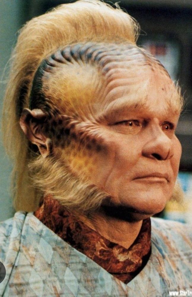 A photo of Neelix, from ST Voyager, who is definitely not my favorite character.