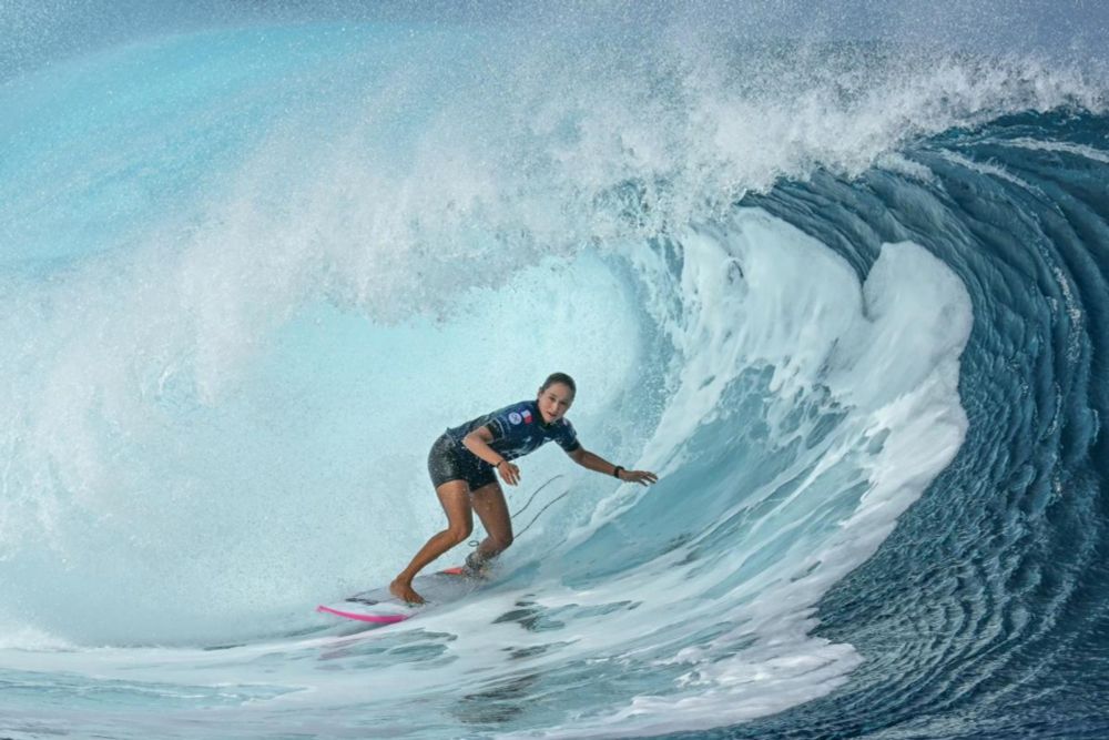 Des pionnières du surf à Vahine Fierro, les femmes à l'honneur à Teahupo'o