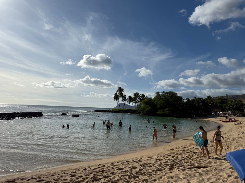 Paradise Cove beach, Oahu, Hi